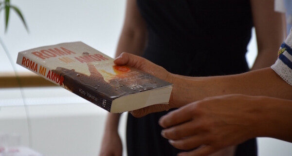 Katy Yaksha pokřtila v krásné a přátelské atmosféře svou novou knihu – Roma Mi Amor - titulní obrázek