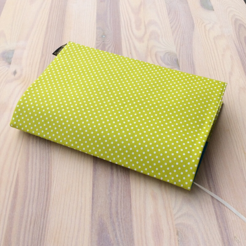 Obal na knihu - Puntík na žlutozelený (L)