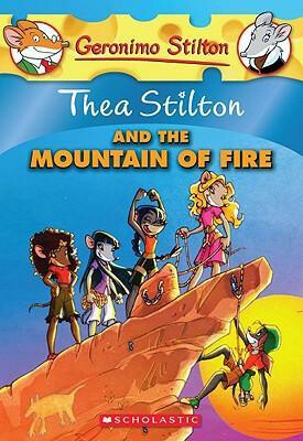 Kniha Thea Stilton and the Mountain of Fire (Thea Stilton #2)