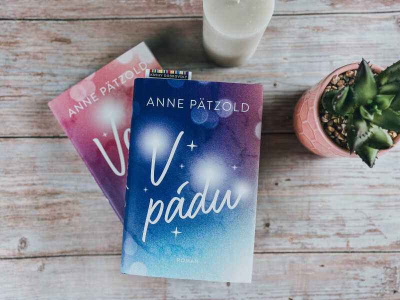 V pádu – Anne Pätzold