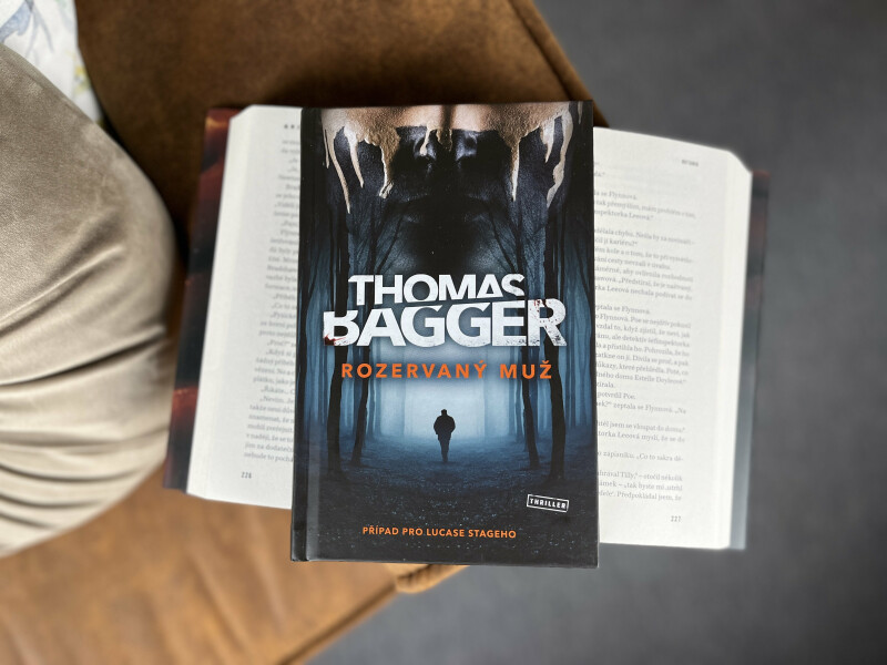 Rozervaný muž - Thomas Bagger (obrázek 3)