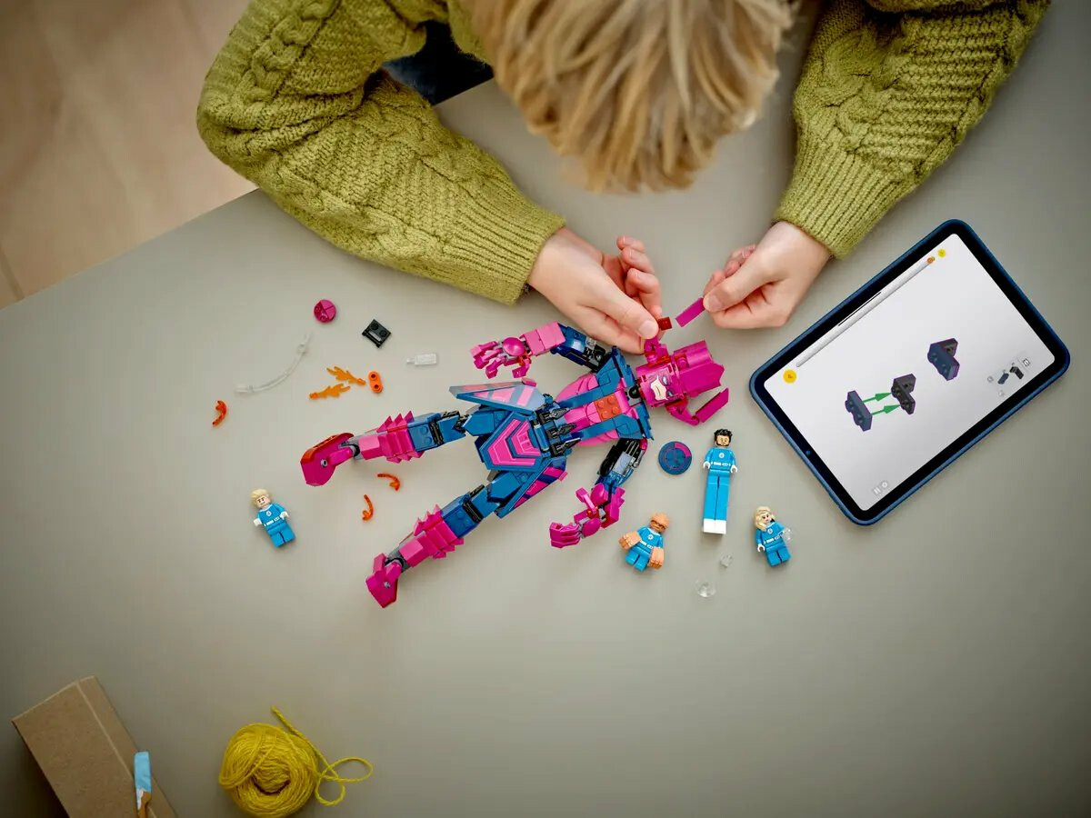 Fantastická čtyřka vs. sestavitelná figurka Galactuse - LEGO® Marvel (76316) (obrázek 6)