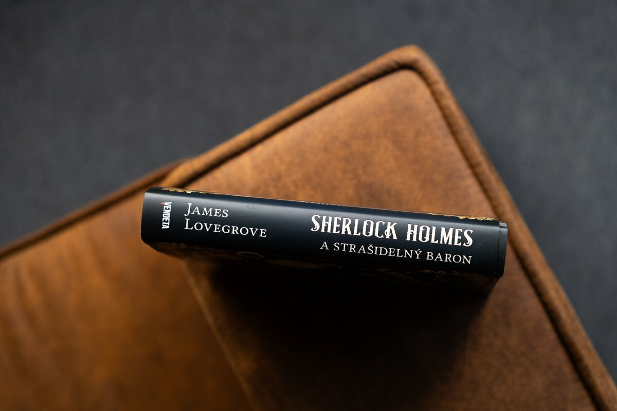 Sherlock Holmes a Strašidelný baron - James Lovegrove (obrázek 3)