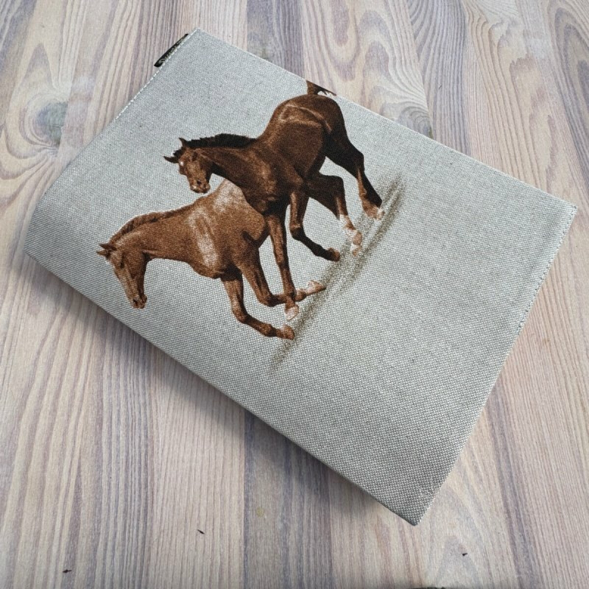 Obal na knihu - Koně 3 (L)