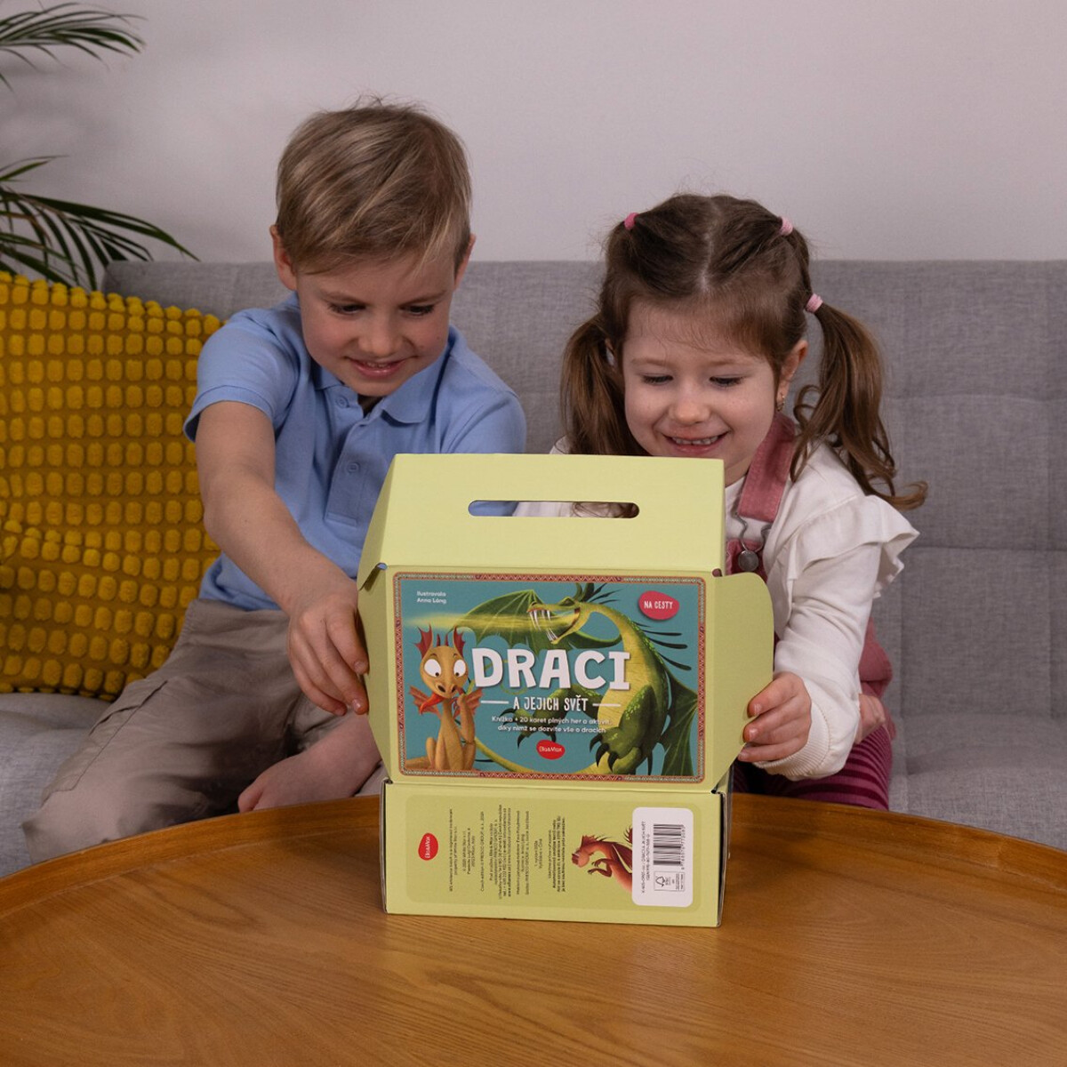Na cesty – DRACI A JEJICH SVĚT, box: kniha a hry (obrázek 5)