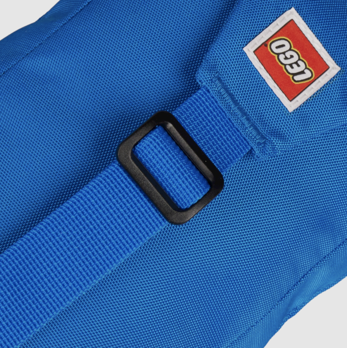 LEGO Signature Brick 1x2 Sling Bag - světle modrý (obrázek 7)