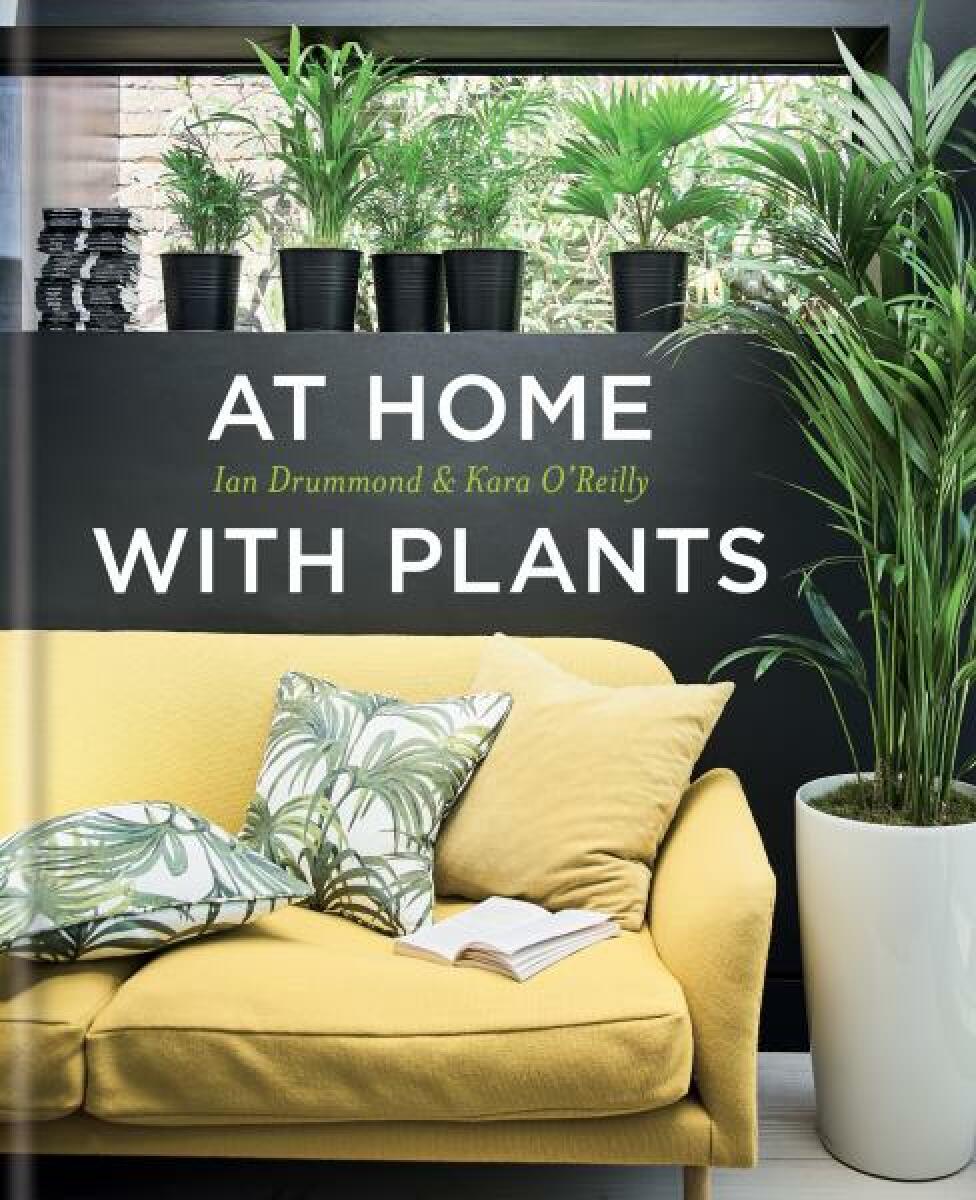Kniha At Home with Plants
