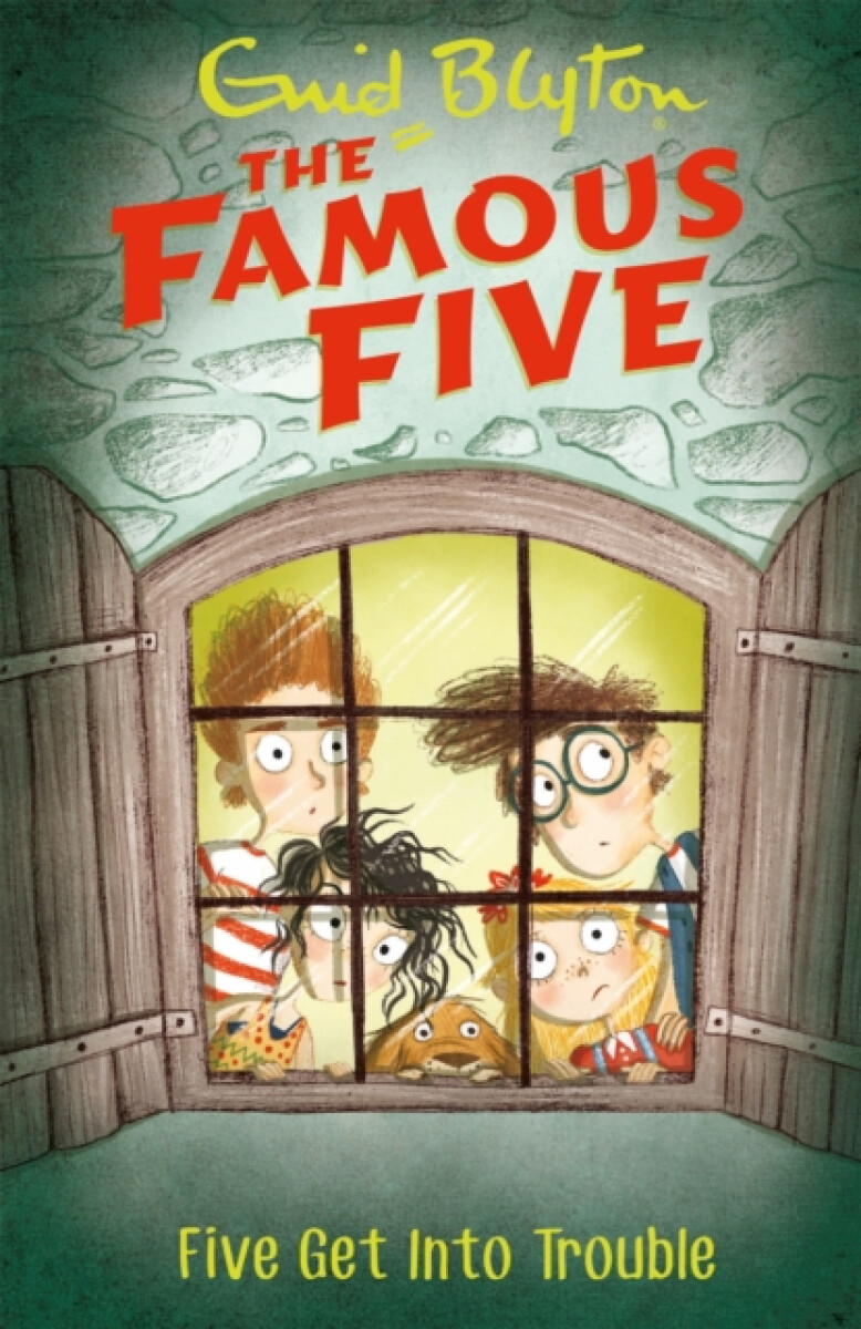 Kniha Famous Five: Five Get Into Trouble