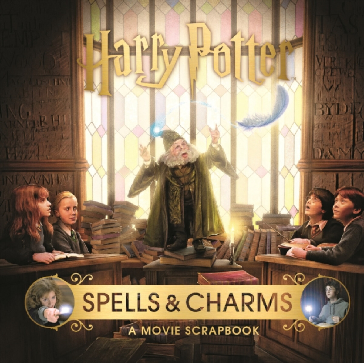 Kniha Harry Potter – Spells a Charms: A Movie Scrapbook