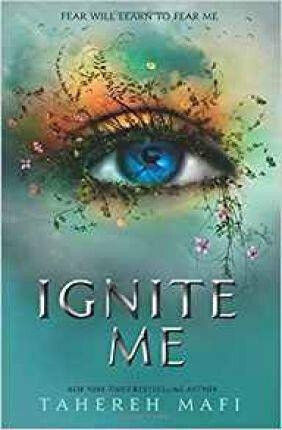 Kniha Ignite Me (Shatter Me 3), 1. vydání