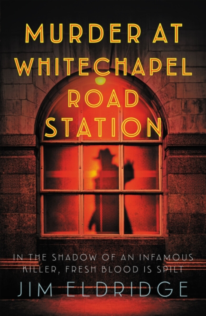 Kniha Murder at Whitechapel Road Station