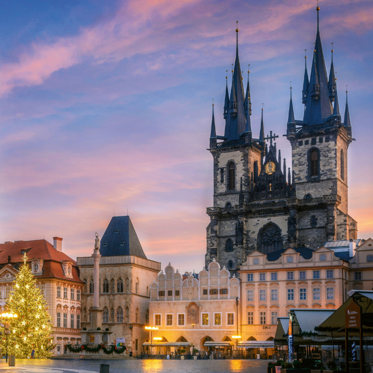 Kalendář 2027 poznámkový: Praha 2027, 20 x 20 cm