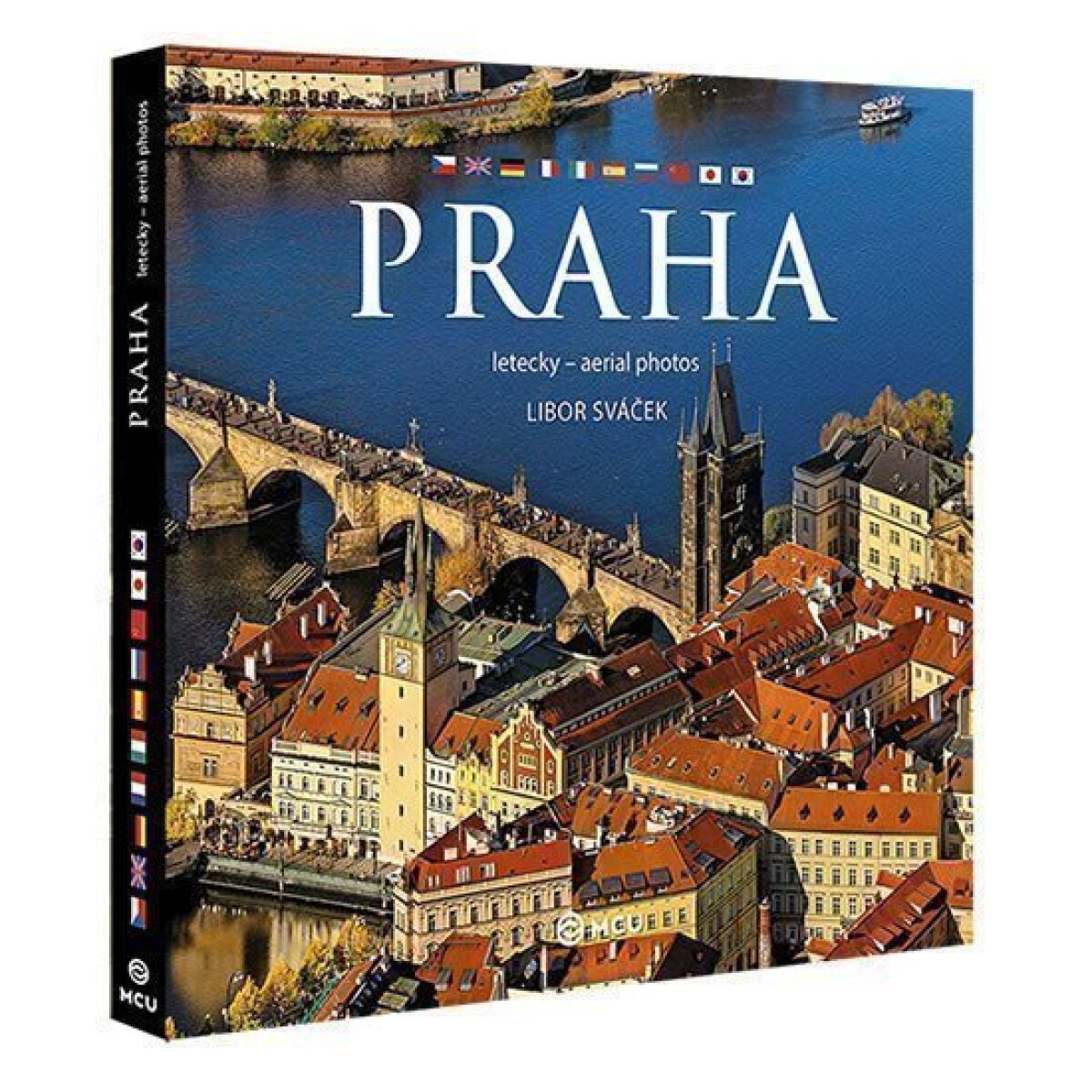 Kniha Praha letecky - velká / vícejazyčná