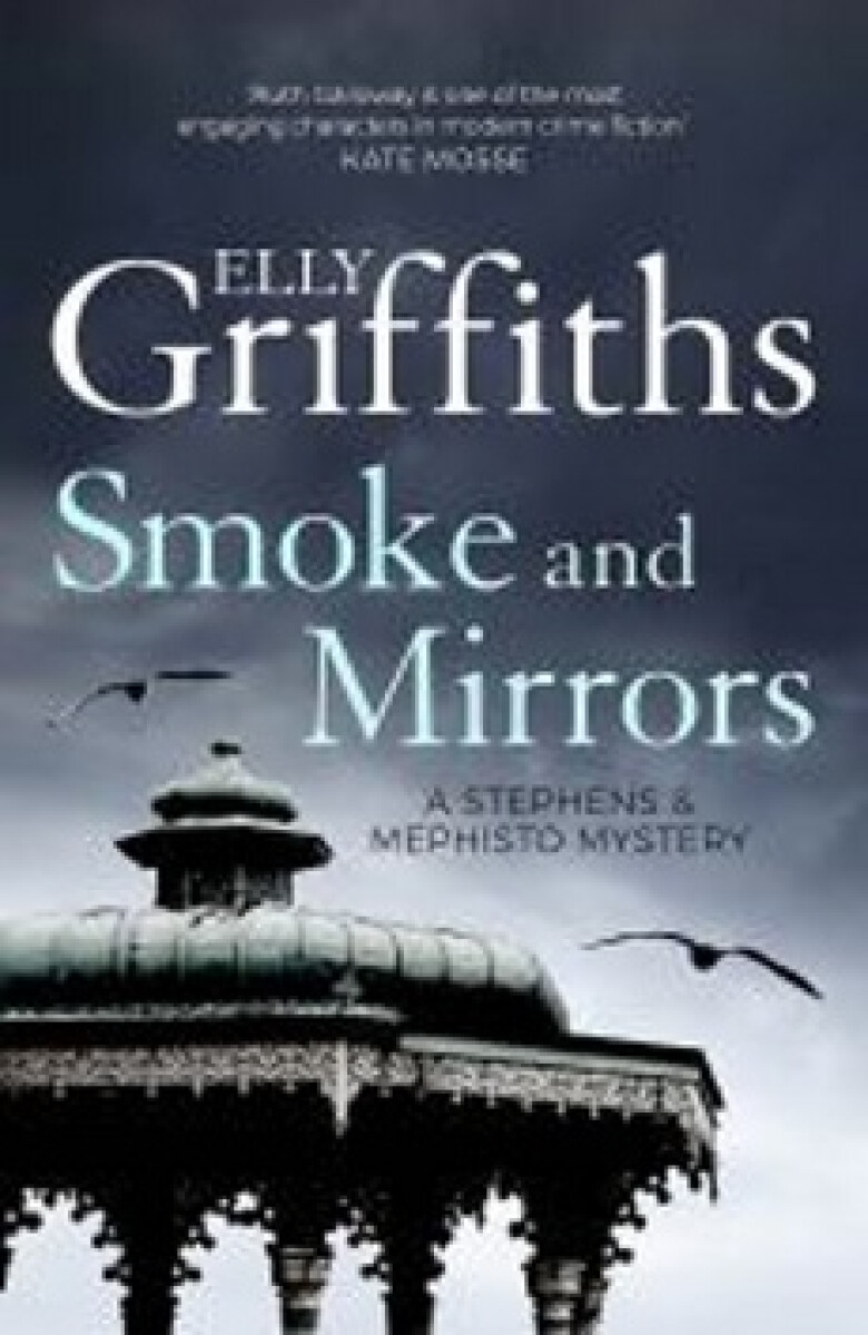Kniha Smoke and Mirrors: Stephens and Mephisto Mystery 2