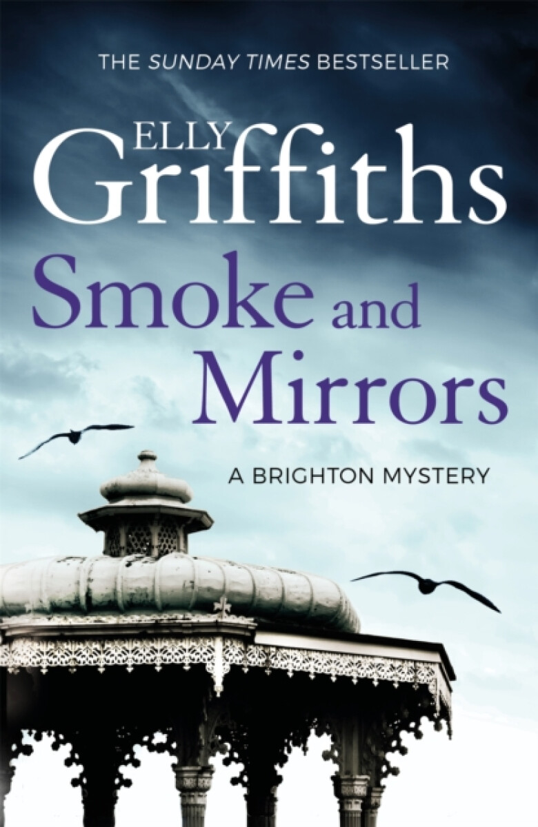 Kniha Smoke and Mirrors: Stephens and Mephisto Mystery 2