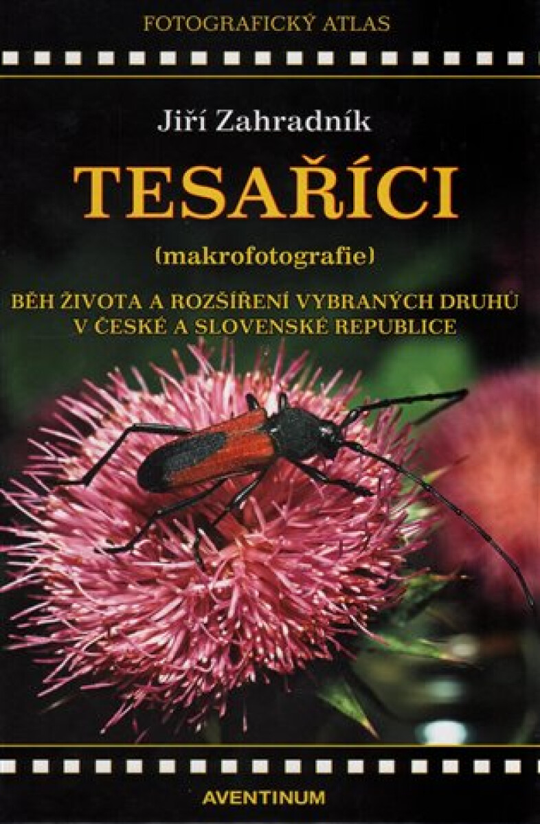 Kniha Tesaříci (makrofotografie)