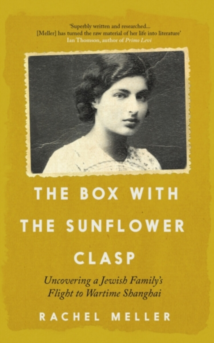 Kniha Box with the Sunflower Clasp