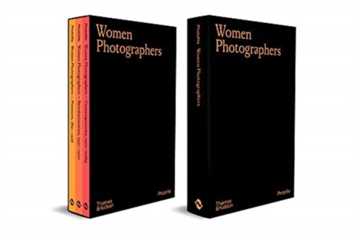 Kniha Women Photographers (Slipcased set)