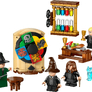 LEGO® Harry Potter™ 76460 Bradavický hrad Ceremoniál s Moudrým kloboukem1