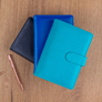 NOTIQUE Refill – Týdenní kroužkový diář s vyměnitelnými listy 2027, tyrkysový, 12,5 x 19 cm