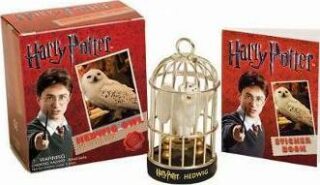 Harry Potter Hedwig Owl Kit and Sticker Book - kolektiv autorů