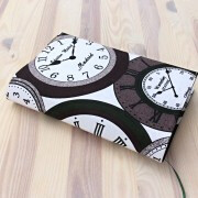 Obal na knihu - Hodiny (L) - Barbora Bartošová