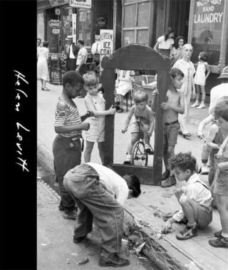 Helen Levitt - Anne Bertrand,Monica Bravo,Lauren Graves,Joshua Chang,Joel Sternfeld,Freya Field-Donovan,Elizabeth Gand