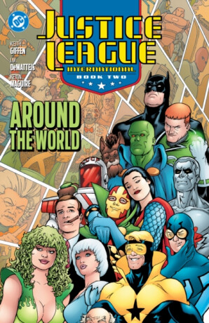 Justice League International Book Two: Around the World - Keith Giffen,David Levin