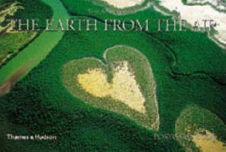 The Earth from the Air Postcard Book - Yann Arthus-Bertrand,Maximilien Rouer
