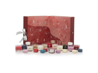 YANKEE CANDLE dárková sada Adventní kalendář kniha, 12 ks votivních svíček ve skle + 12 ks čajových svíčkek + svícen (poškozené) - neuveden